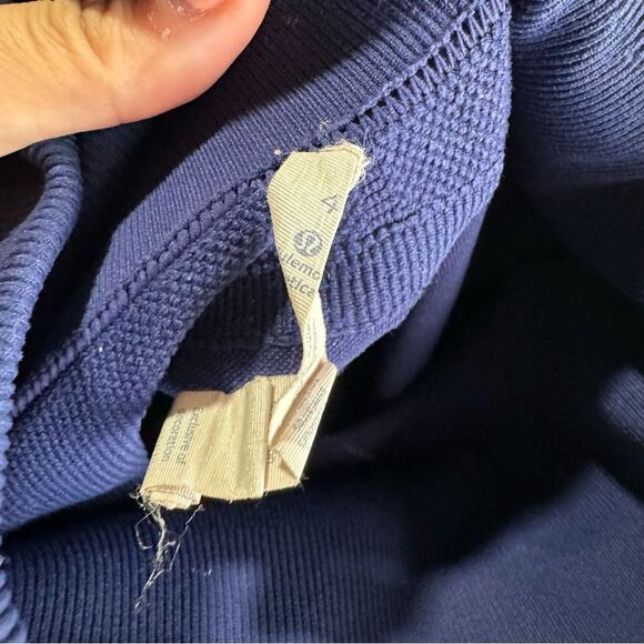 Lululemon Ebb to Street Size 4 Crop Leggings 21" Activewear Yoga Magenta - Picture 4 of 4